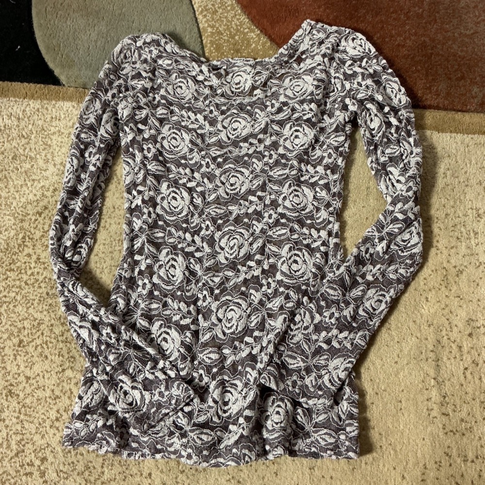 Maurices Floral Lace Sheer Top Womens S Purple Gray Long Sleeve Layering - Picture 7 of 7